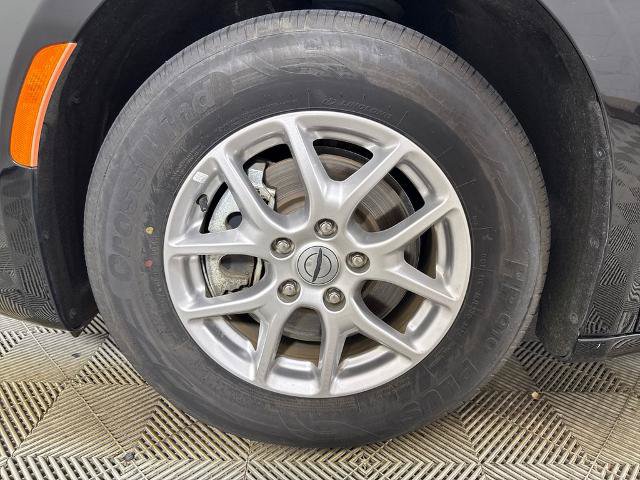 Used 2024 Chrysler Pacifica Touring-L FWD image 13