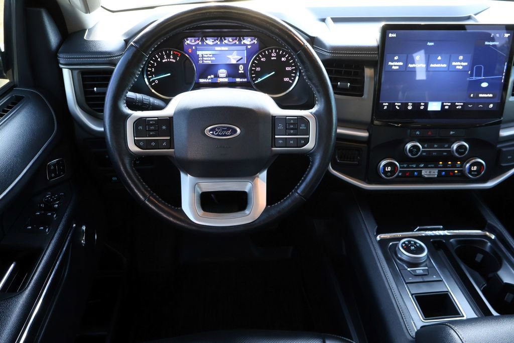Certified 2023 Ford Expedition XLT RWD image 4