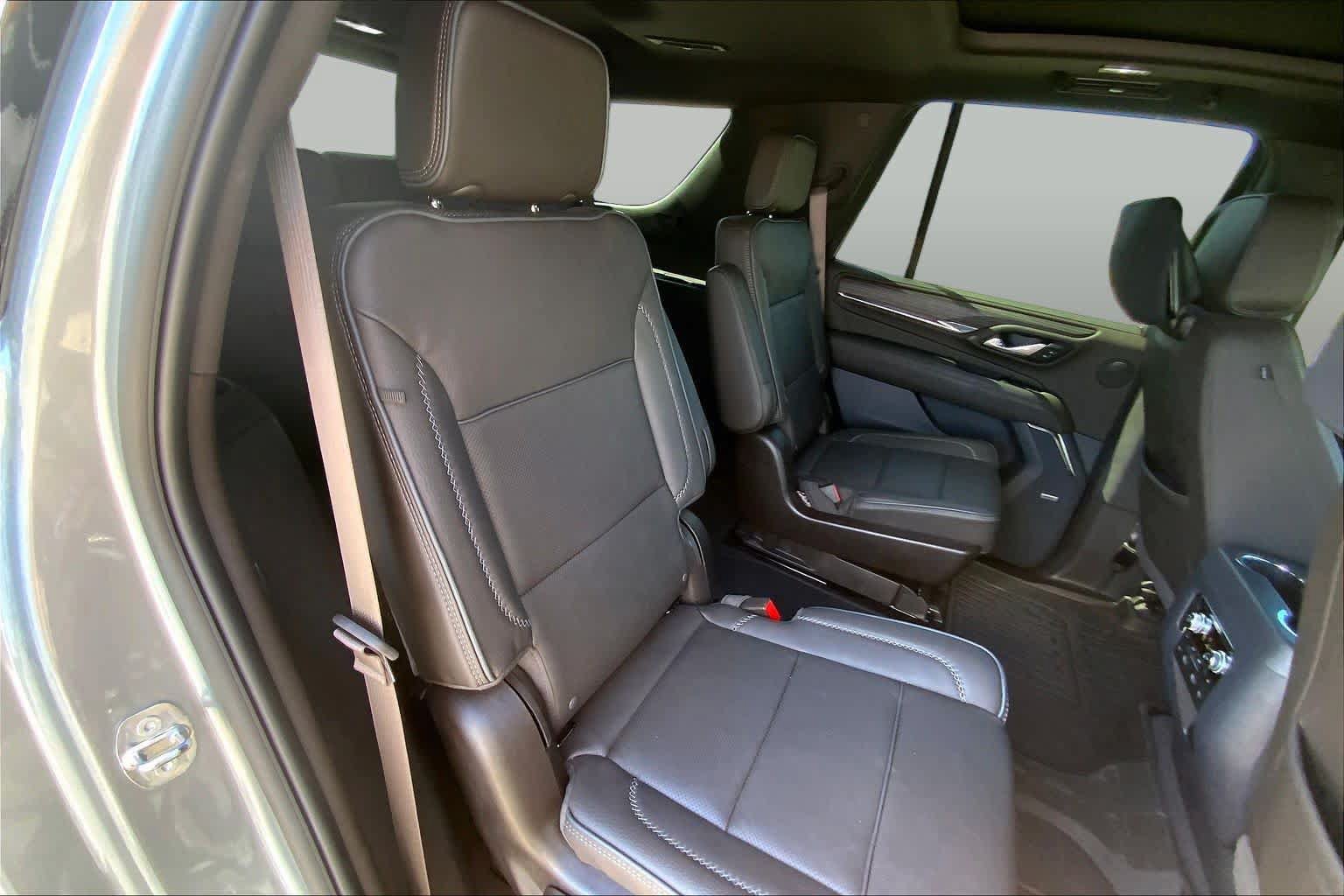 Used 2023 GMC Yukon Denali w/ Denali Reserve Package AWD/4WD image 20