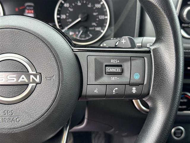 Used 2023 Nissan Rogue SV AWD/4WD image 19