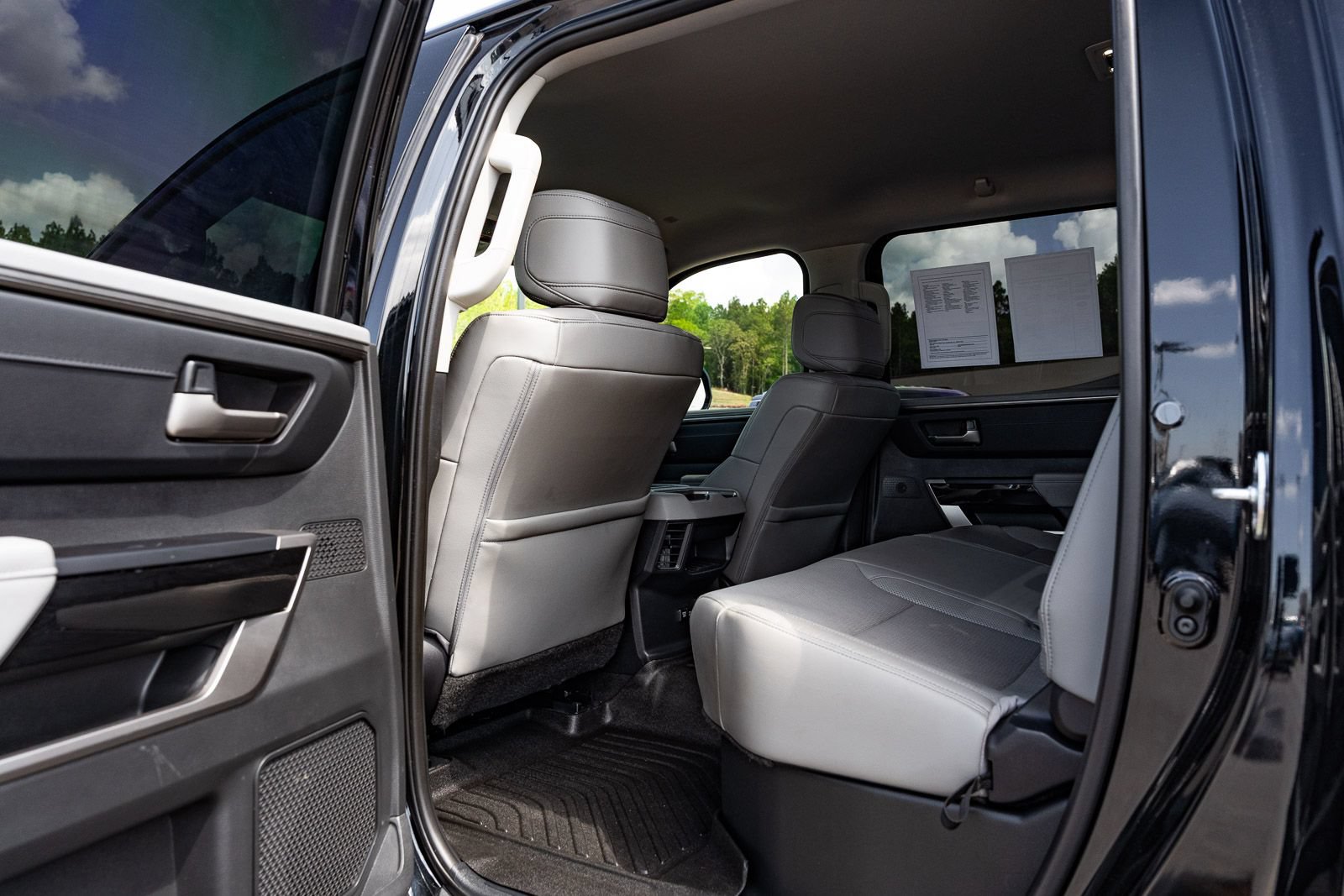 Used 2024 Toyota Tundra Limited AWD/4WD image 16
