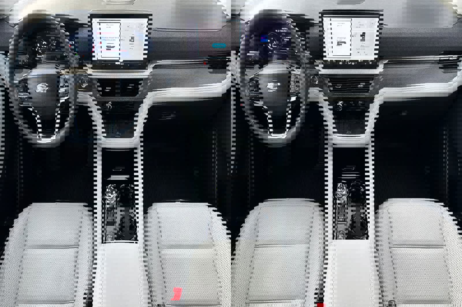 Certified 2025 Ford Explorer Platinum w/ Ultimate Package image 9