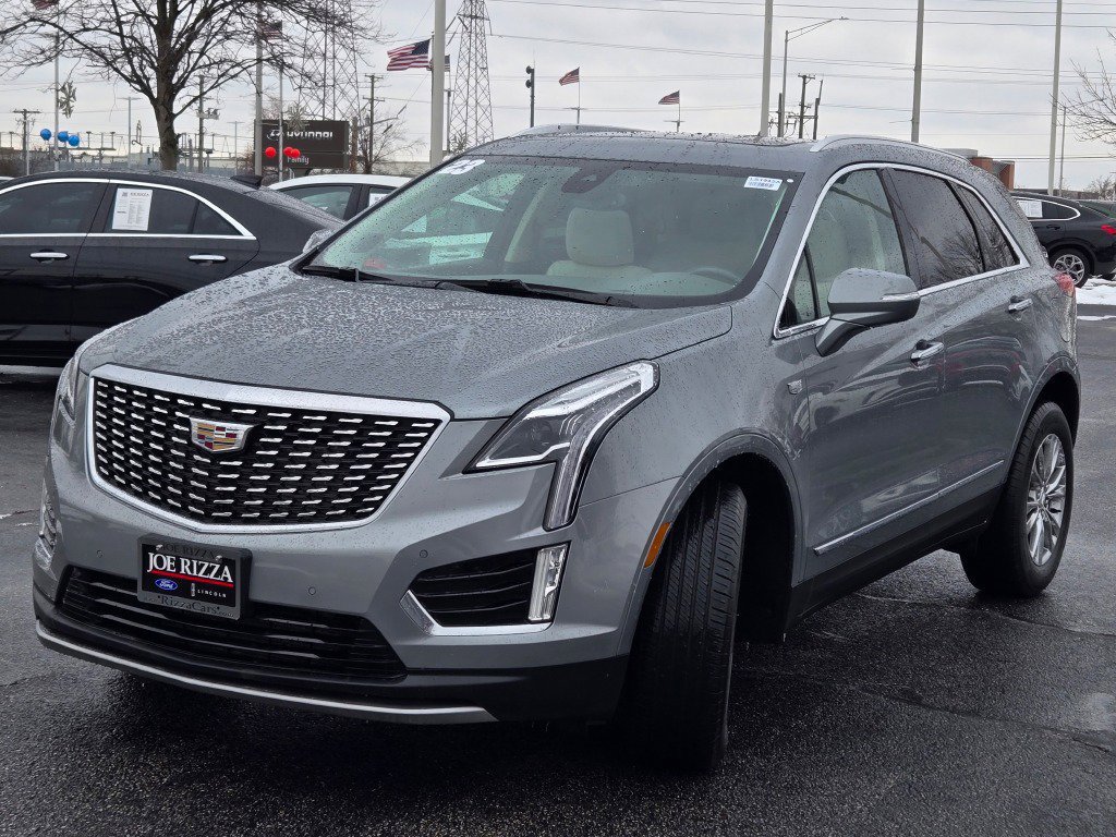 Used 2023 Cadillac XT5 Premium Luxury FWD image 3