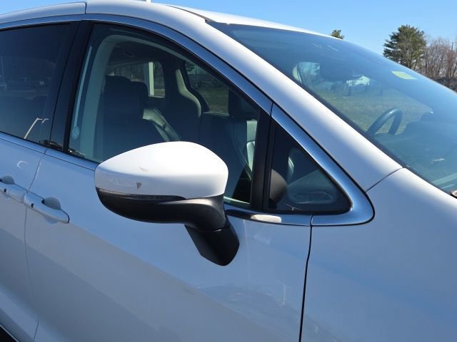 Used 2023 Chrysler Pacifica Touring-L image 8