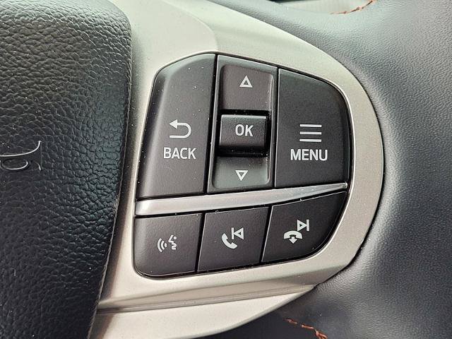 Certified 2025 Ford Explorer Active RWD image 32