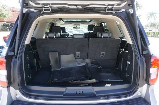 Certified 2023 Ford Expedition XLT RWD image 18