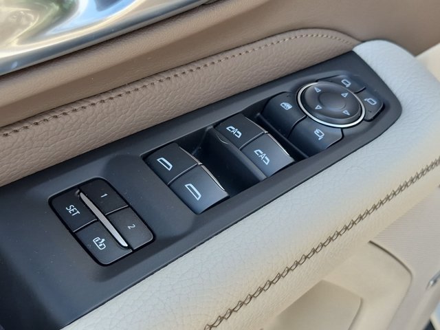 Used 2022 GMC Yukon Denali RWD image 14