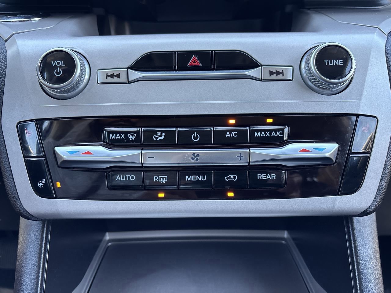 Certified 2023 Ford Explorer XLT w/ Equipment Group 202A image 29