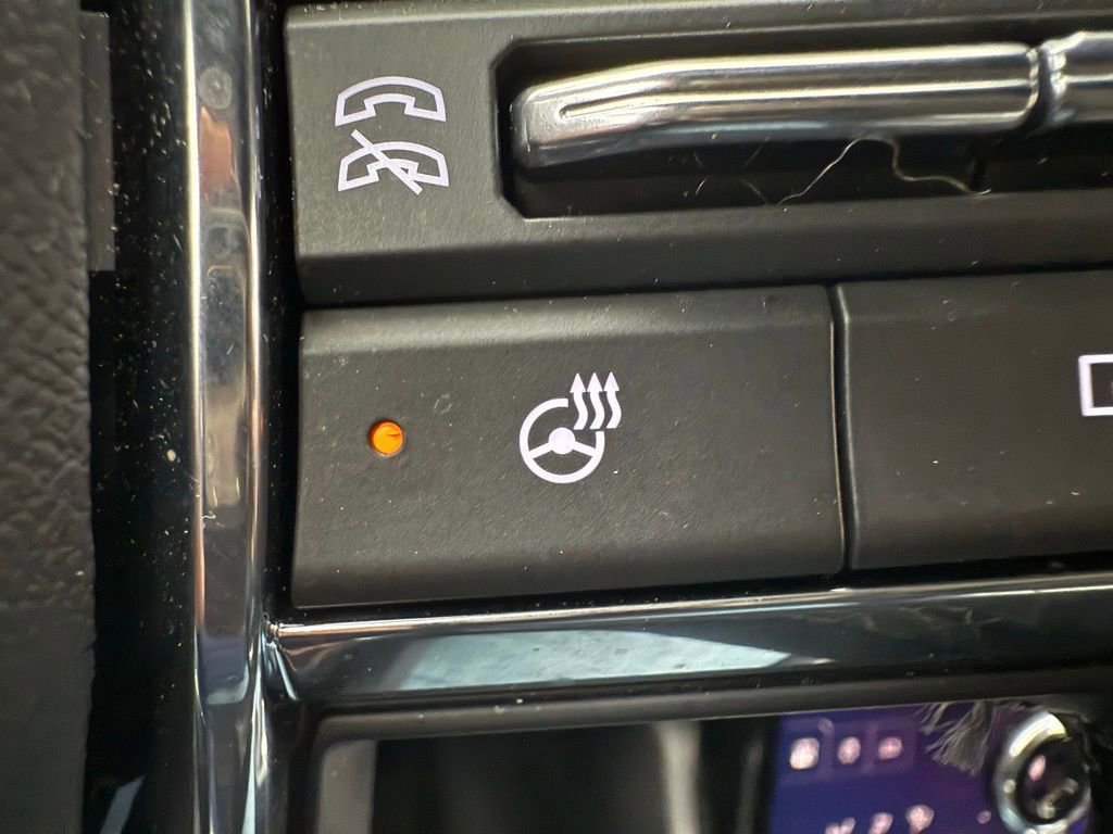 Used 2025 GMC Terrain Elevation image 4