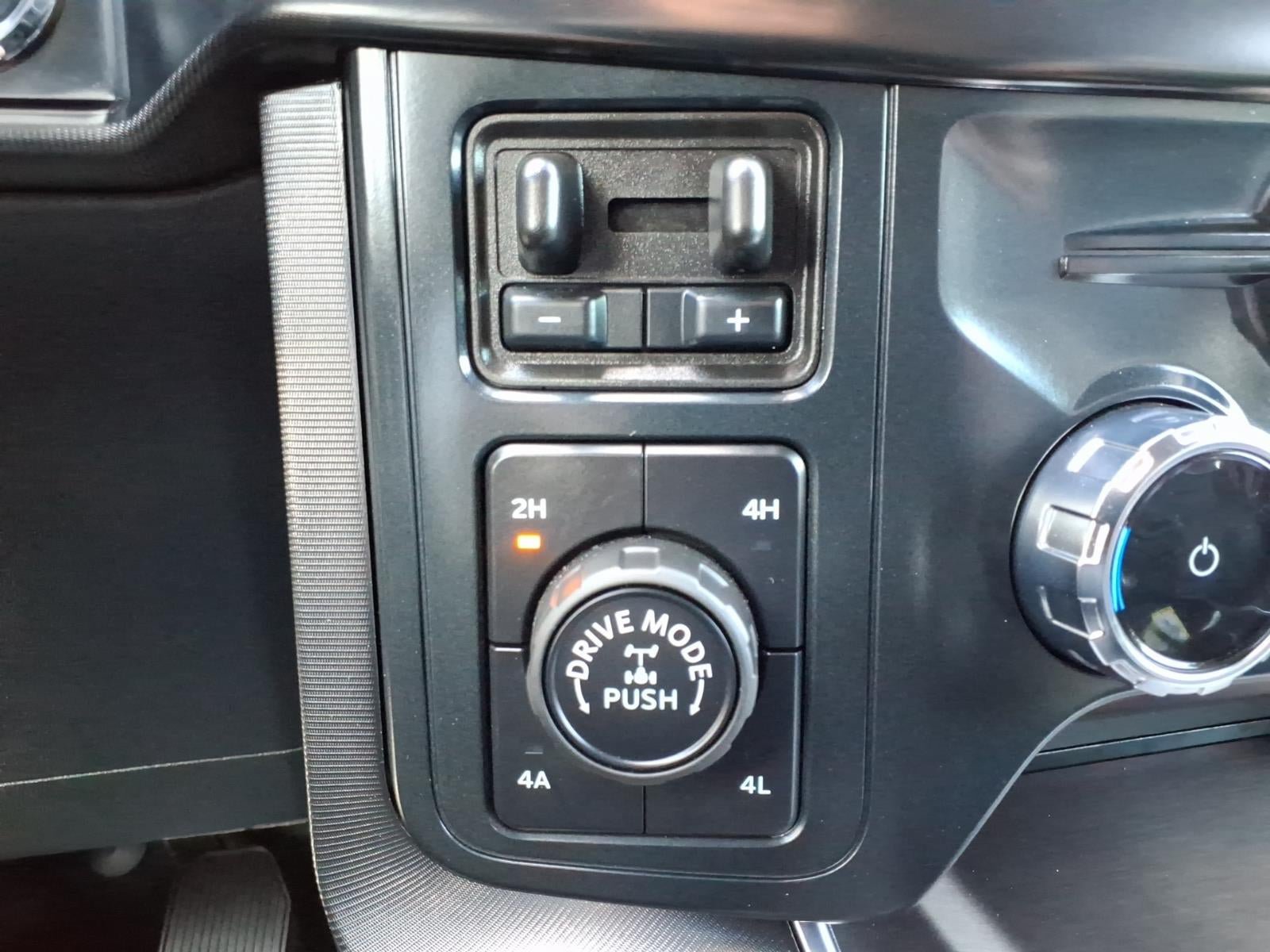 Certified 2025 Ford F150 Platinum w/ Equipment Group 702A High AWD/4WD image 27