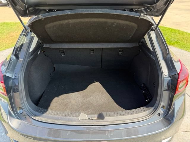 Used 2018 MAZDA MAZDA3 Touring FWD image 7