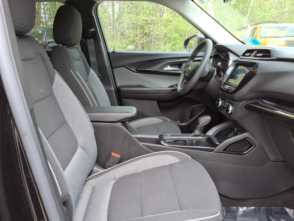 Used 2023 Chevrolet TrailBlazer LT w/ Convenience Package AWD/4WD image 10