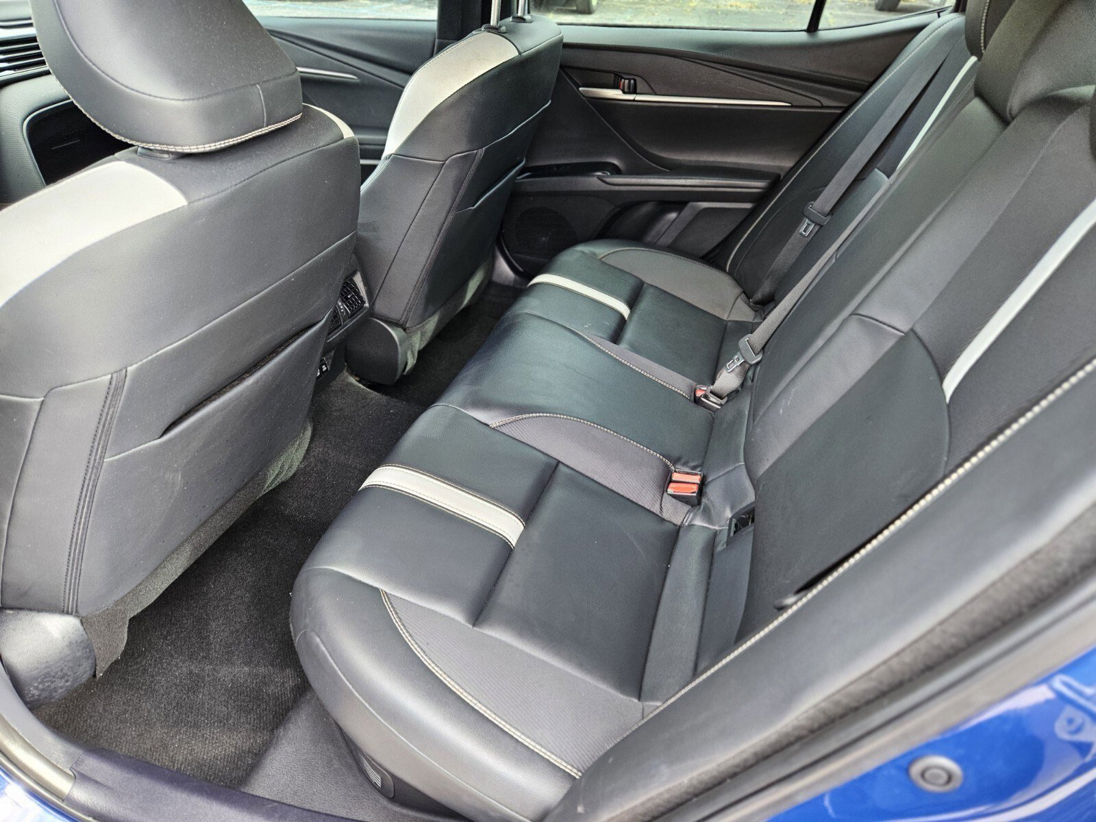 Used 2025 Toyota Camry SE image 17