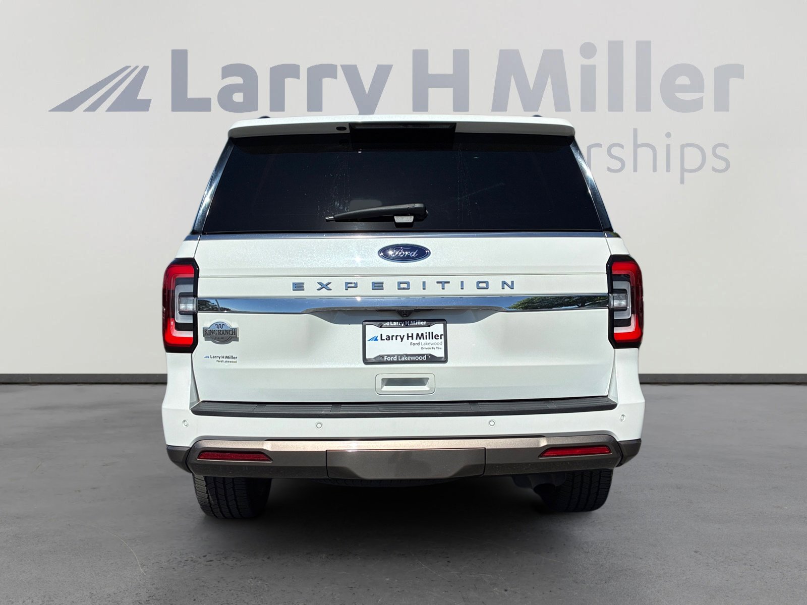 Certified 2024 Ford Expedition King Ranch AWD/4WD image 4