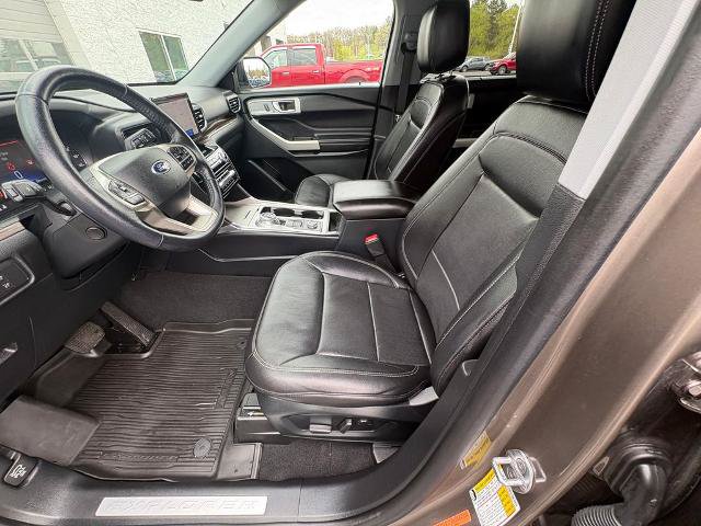 Certified 2021 Ford Explorer Limited w/ Hybrid Equipment Group 310A AWD/4WD image 12