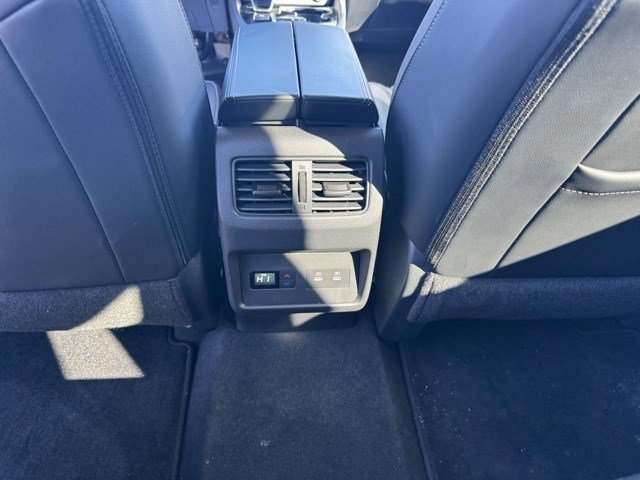 Used 2024 Nissan Rogue SL w/ SL Premium Package image 27