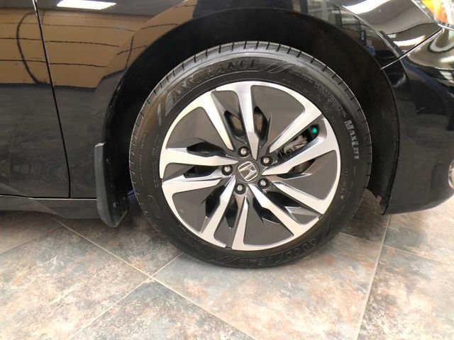 Used 2018 Honda Accord Hybrid image 9