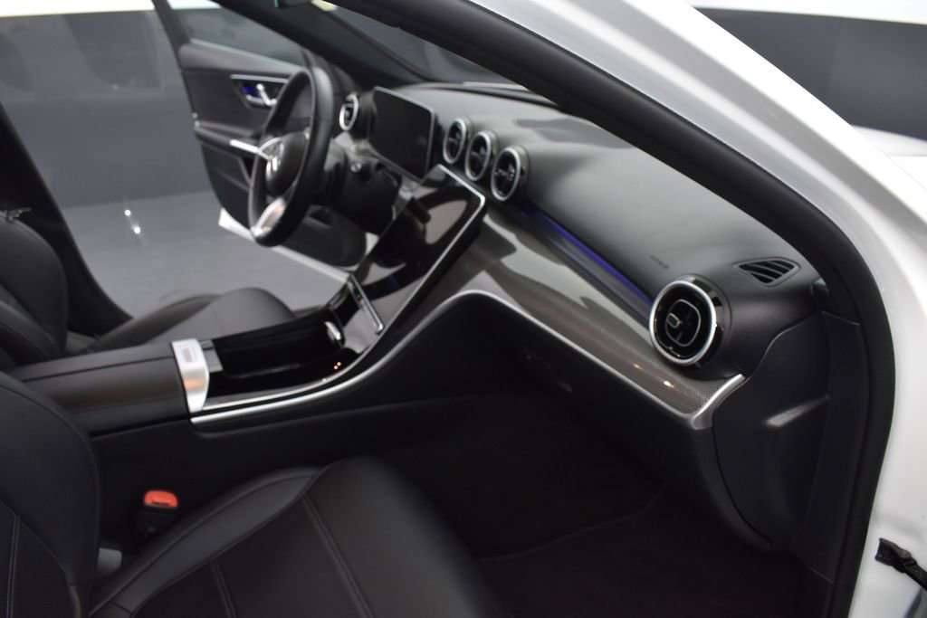 Used 2025 Mercedes-Benz C 300 Sedan image 24