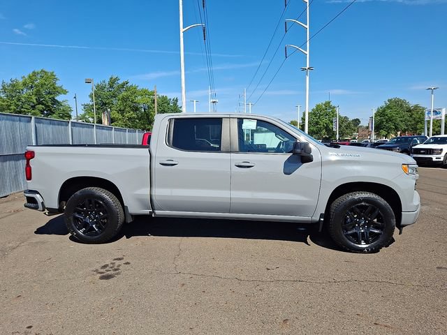 Used 2024 Chevrolet Silverado 1500 RST AWD/4WD image 7