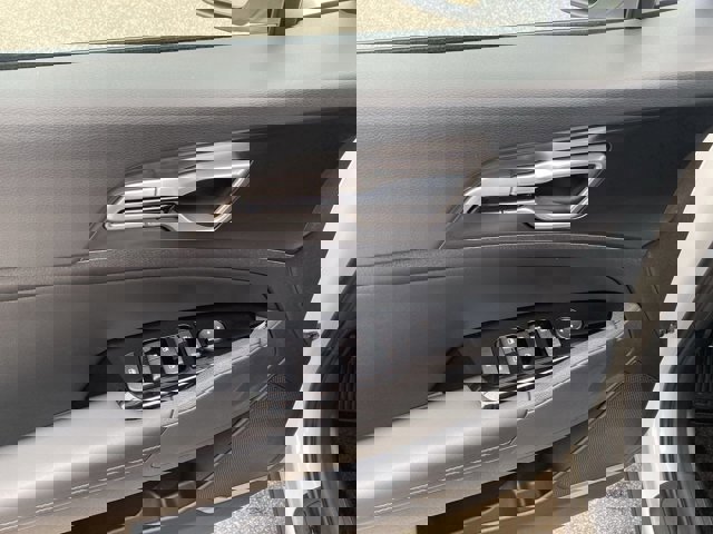 Used 2025 Kia Sportage EX w/ EX Premium Package AWD/4WD image 11