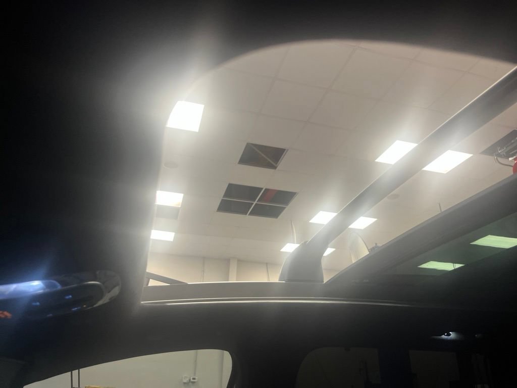 Used 2022 Hyundai Santa Fe Calligraphy AWD/4WD image 7