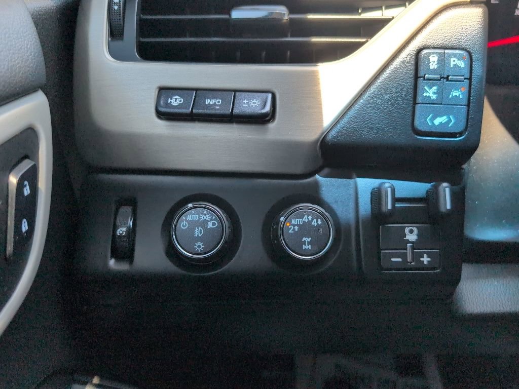 Used 2018 GMC Yukon Denali AWD/4WD image 27