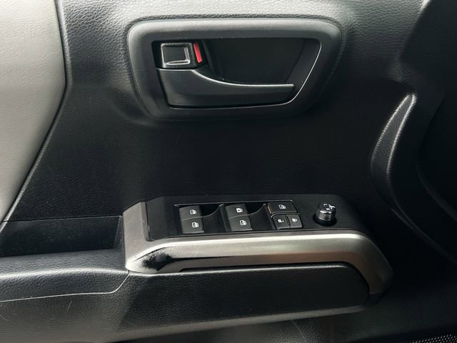 Used 2021 Toyota Tacoma SR5 image 25