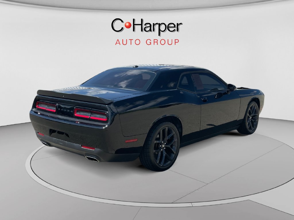 Used 2021 Dodge Challenger SXT w/ Blacktop Package RWD image 3