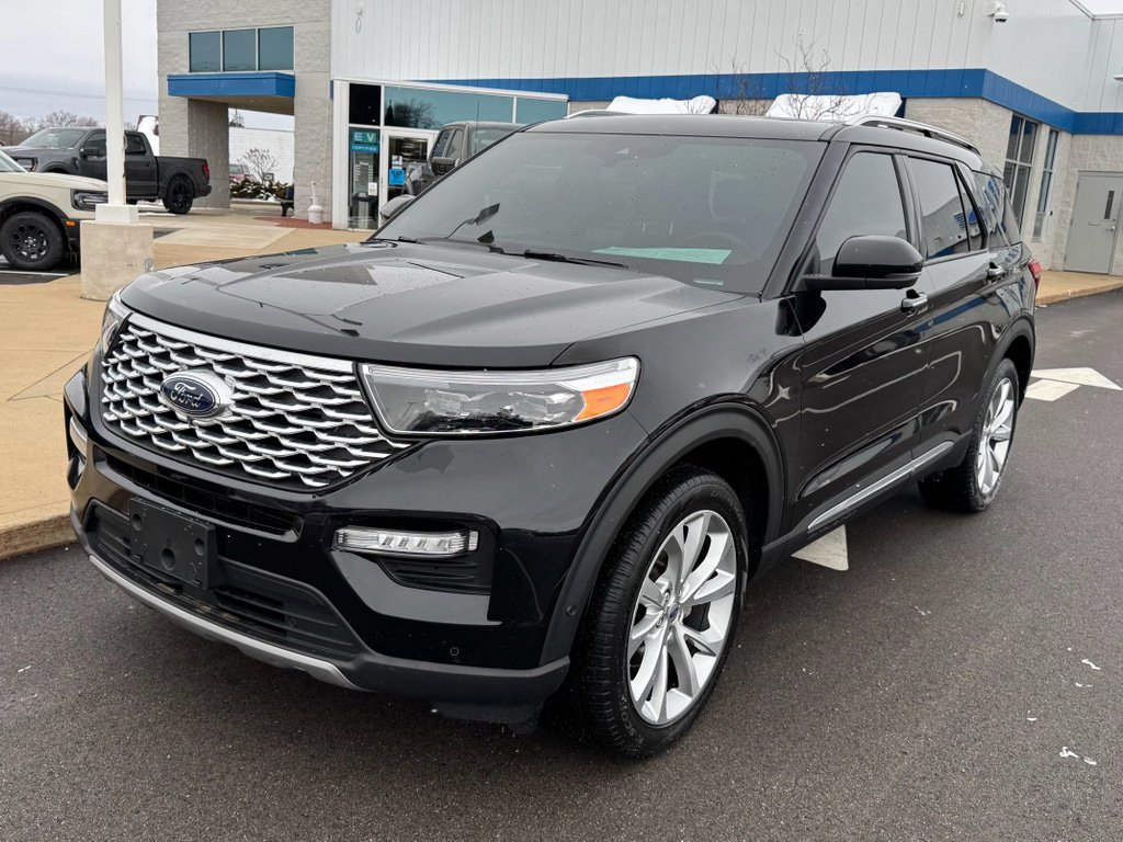 Certified 2022 Ford Explorer Platinum w/ Equipment Group 601A AWD/4WD image 4