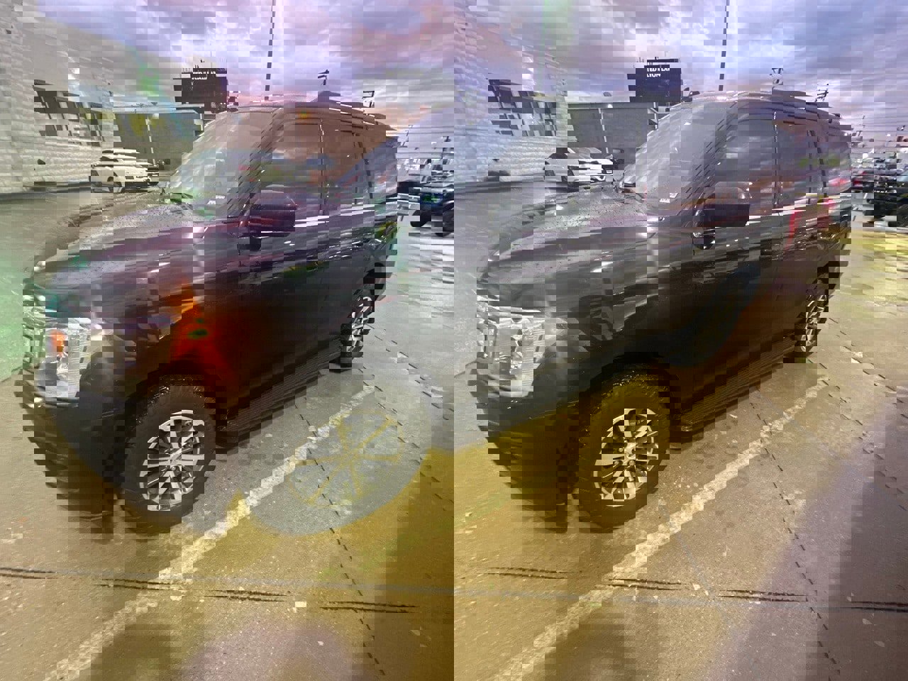 Certified 2020 Ford Expedition XLT image 2