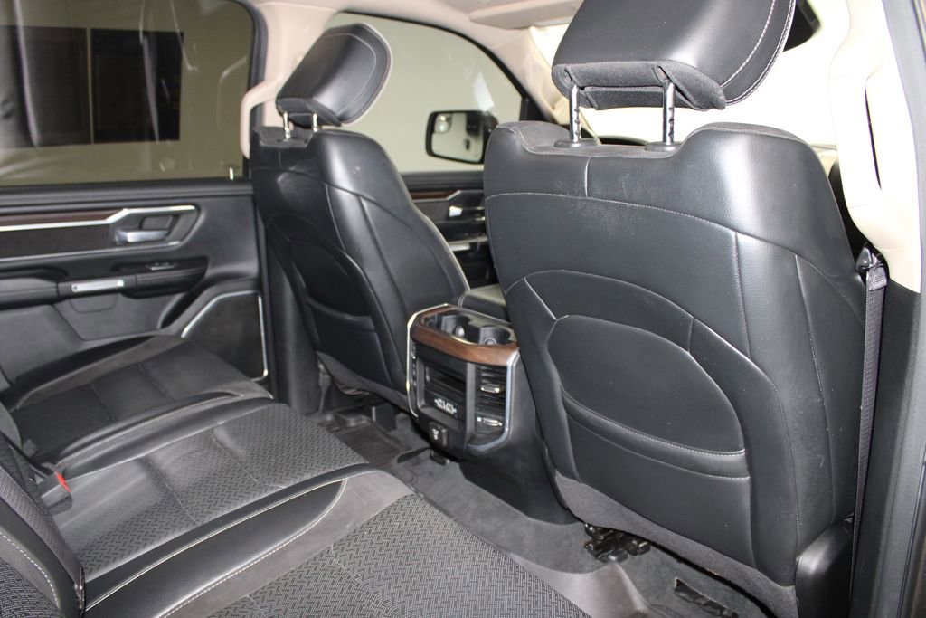 Used 2021 RAM 1500 Laramie RWD image 32