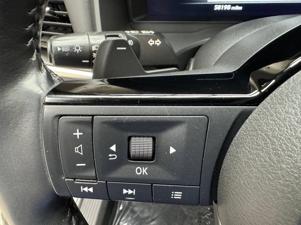 Used 2022 Nissan Rogue Platinum w/ Head-Up Display Package AWD/4WD image 15
