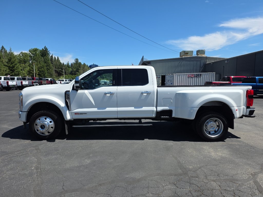 Certified 2024 Ford F450 Platinum w/ FX4 Off-Road Package AWD/4WD image 12