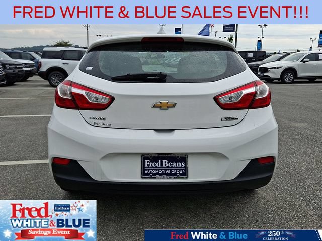 Used 2018 Chevrolet Cruze Premier FWD image 9
