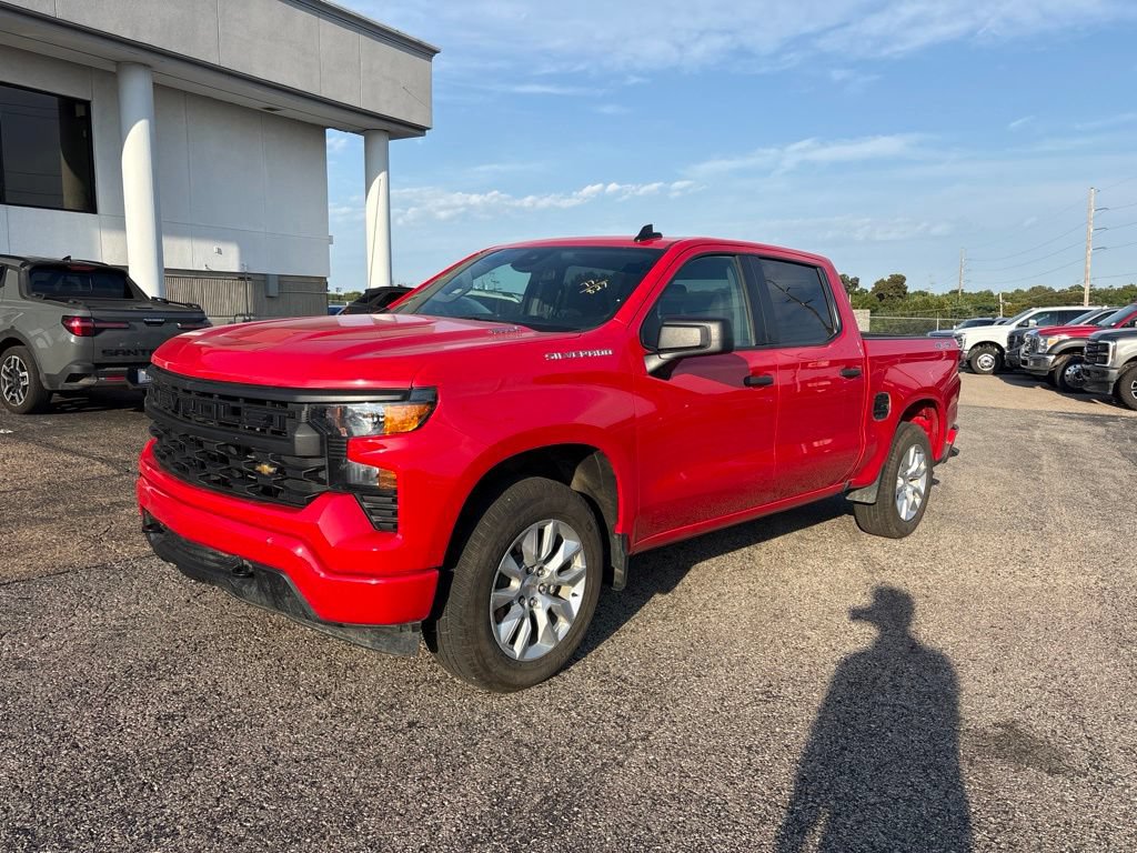 Used 2025 Chevrolet Silverado 1500 Custom AWD/4WD image 3