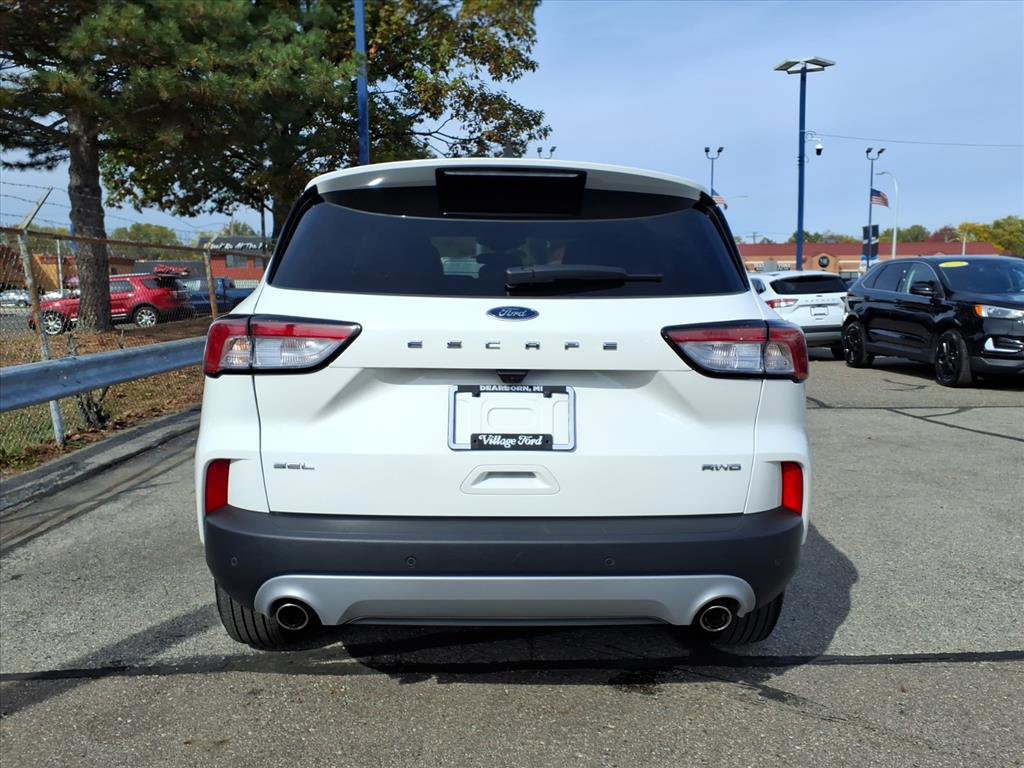 Certified 2022 Ford Escape SEL image 3