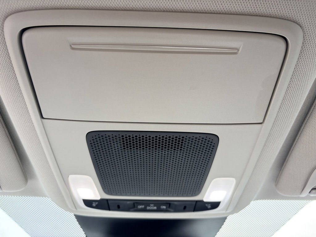 Used 2023 Honda Pilot EX-L image 17