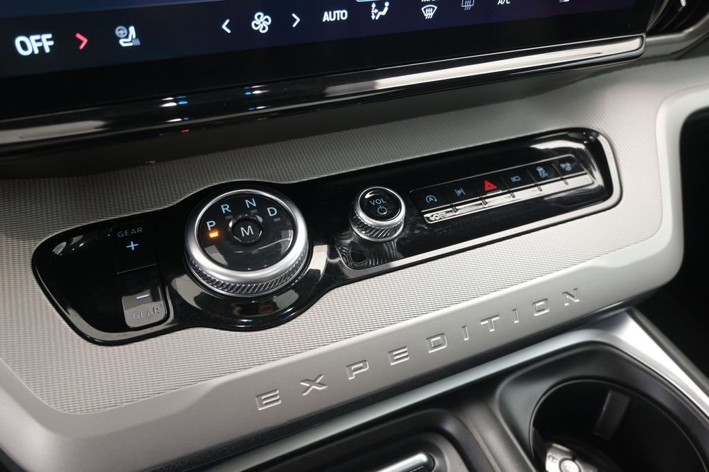 Certified 2025 Ford Expedition Active RWD image 23