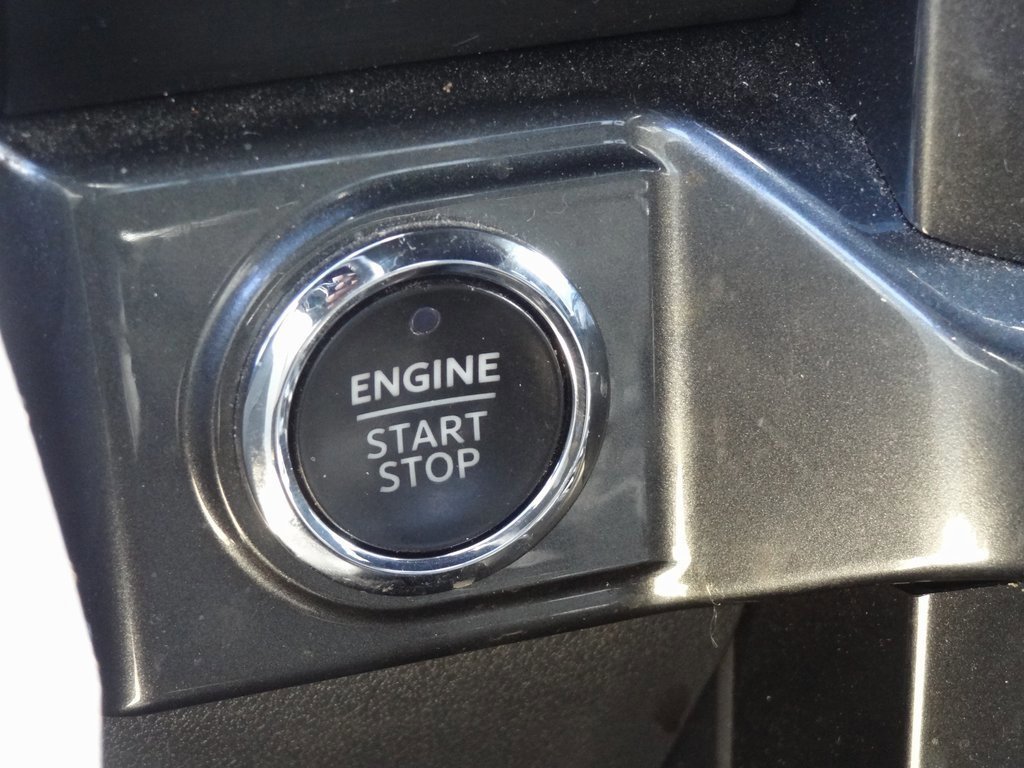 Certified 2022 Ford F150 XLT w/ Equipment Group 302A High image 17