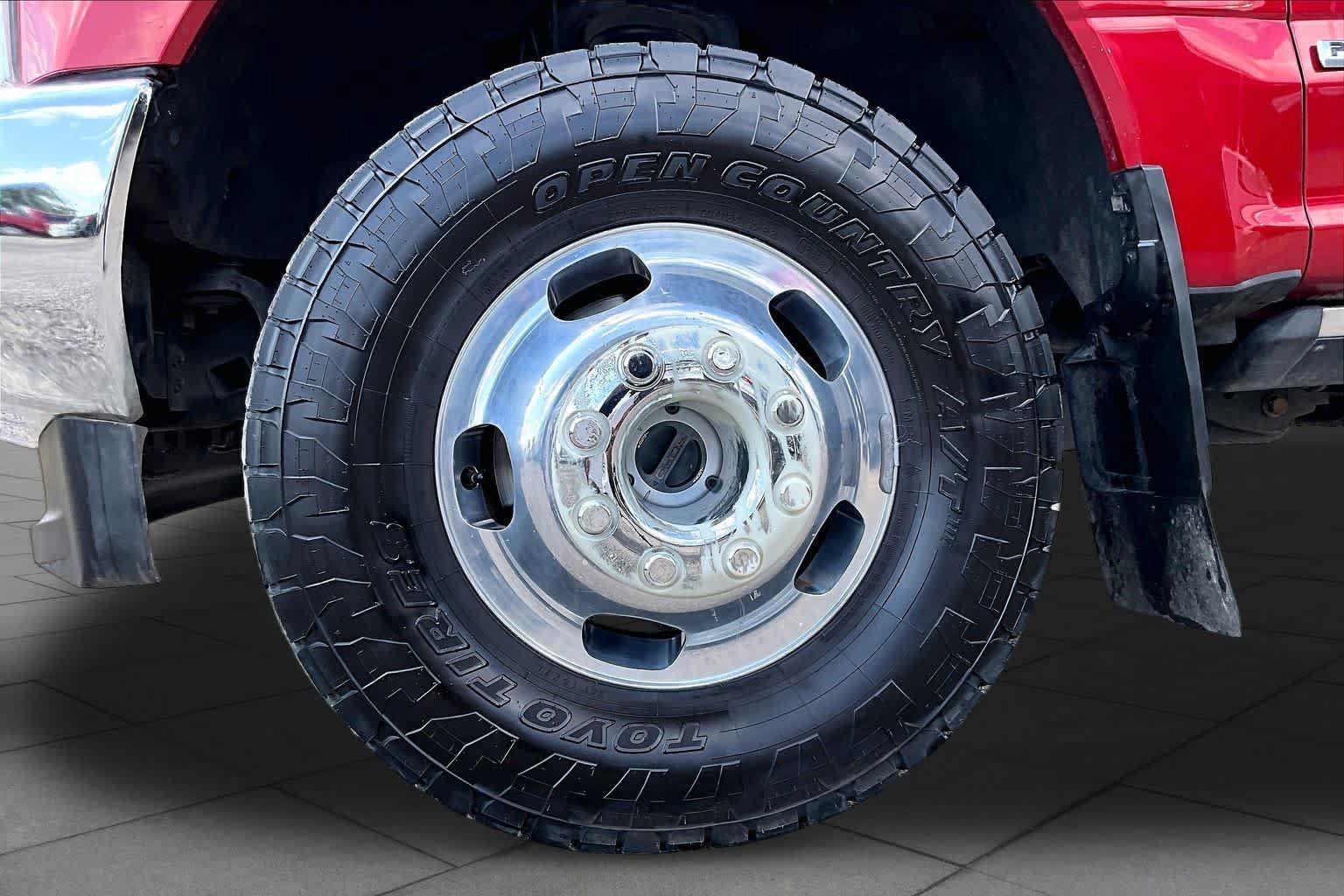 Certified 2022 Ford F350 Lariat w/ Lariat Ultimate Package AWD/4WD image 13
