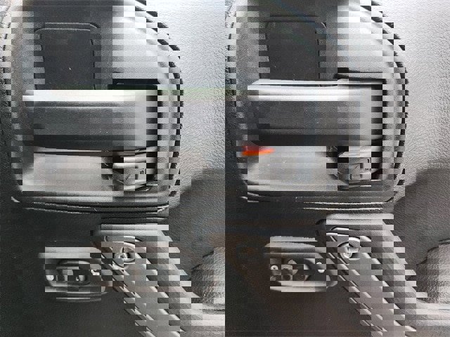 Used 2018 Jeep Wrangler Unlimited Sport image 32