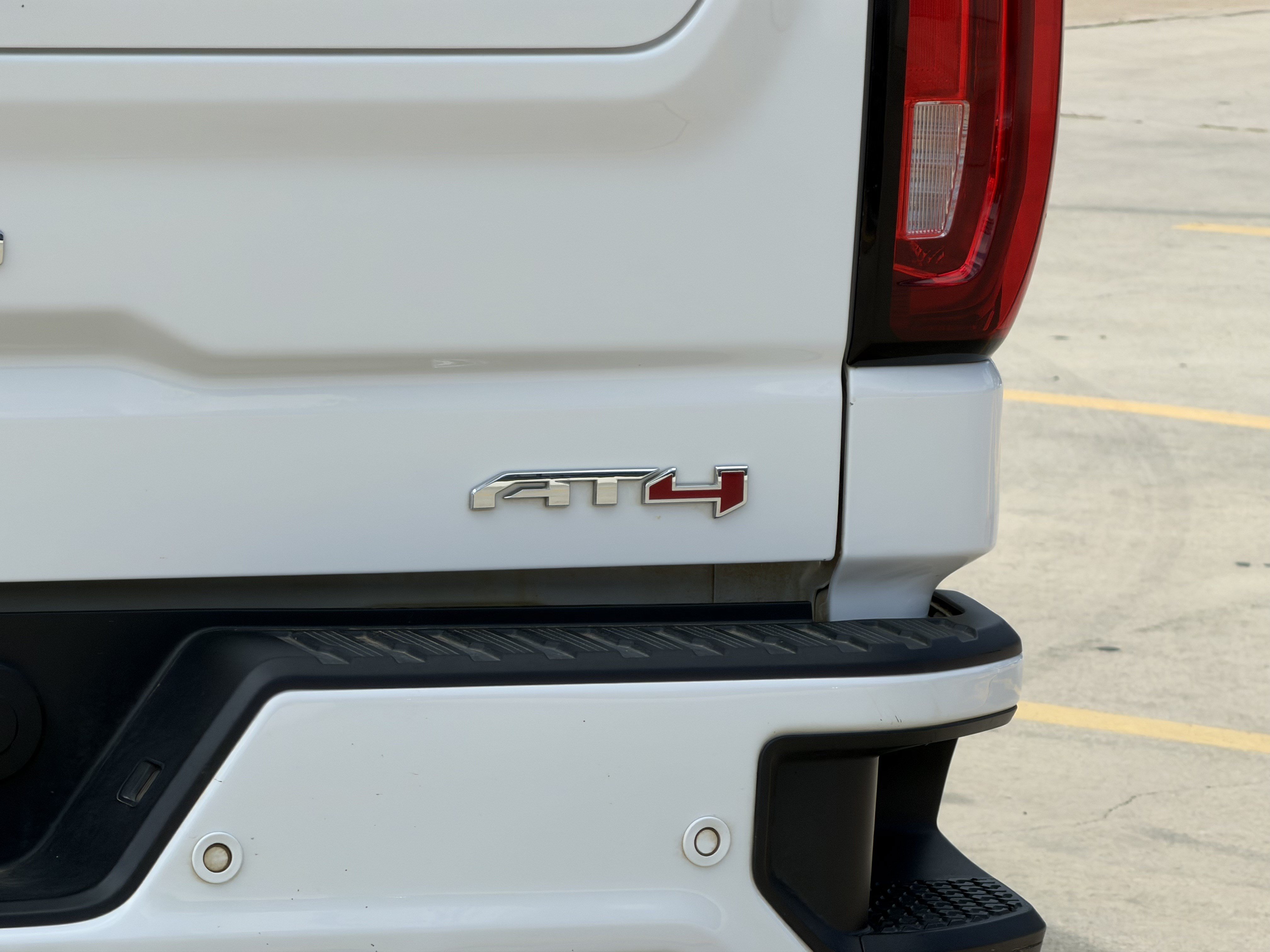 Used 2025 GMC Sierra 1500 AT4 AWD/4WD image 10