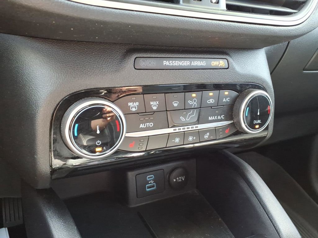Certified 2022 Ford Escape SEL AWD/4WD image 22