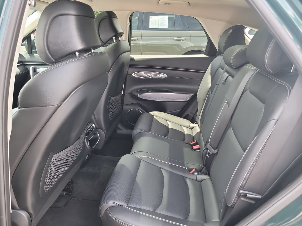 Used 2024 Genesis GV70 2.5T w/ Advanced Package AWD/4WD image 11