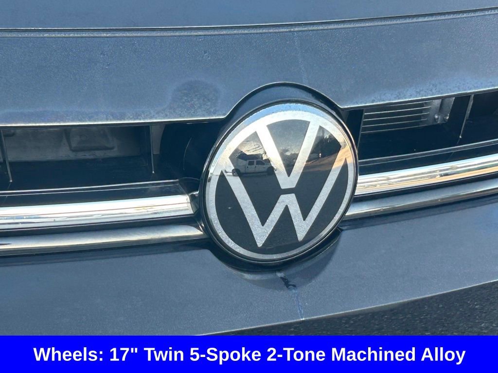 Used 2025 Volkswagen Jetta SE image 16