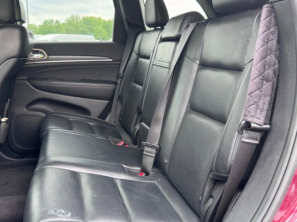 Used 2017 Jeep Grand Cherokee Limited AWD/4WD image 9