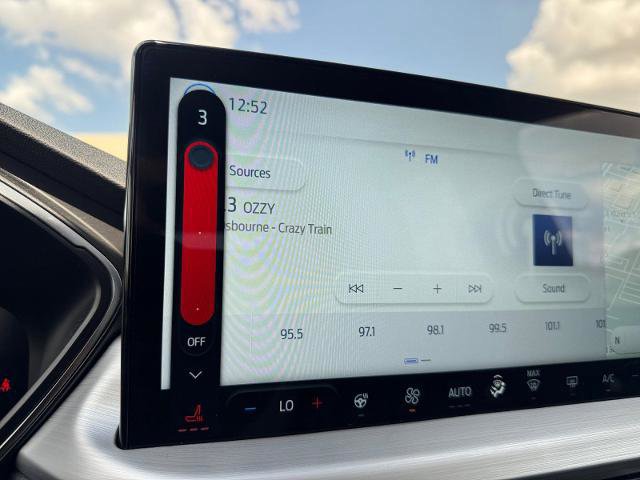 Certified 2025 Ford Escape Platinum image 22