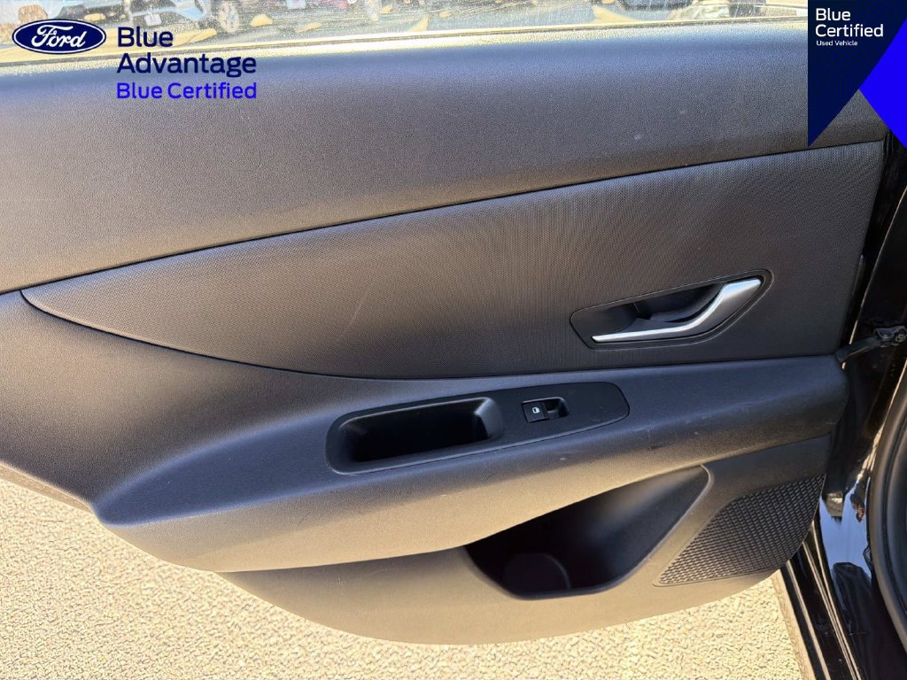 Used 2021 Hyundai Elantra SE FWD image 10