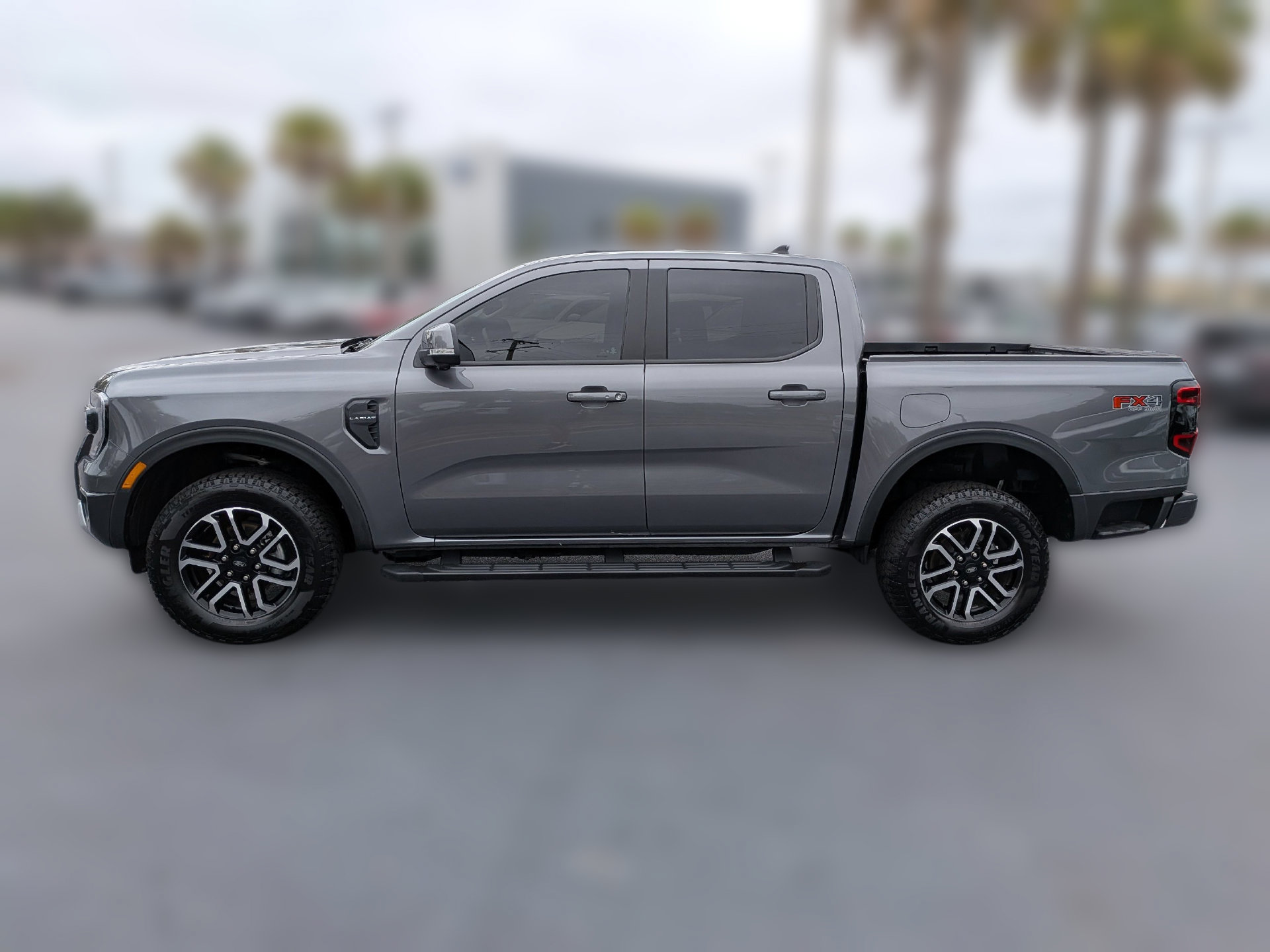 Certified 2025 Ford Ranger Lariat w/ FX4 Off-Road Package AWD/4WD image 8