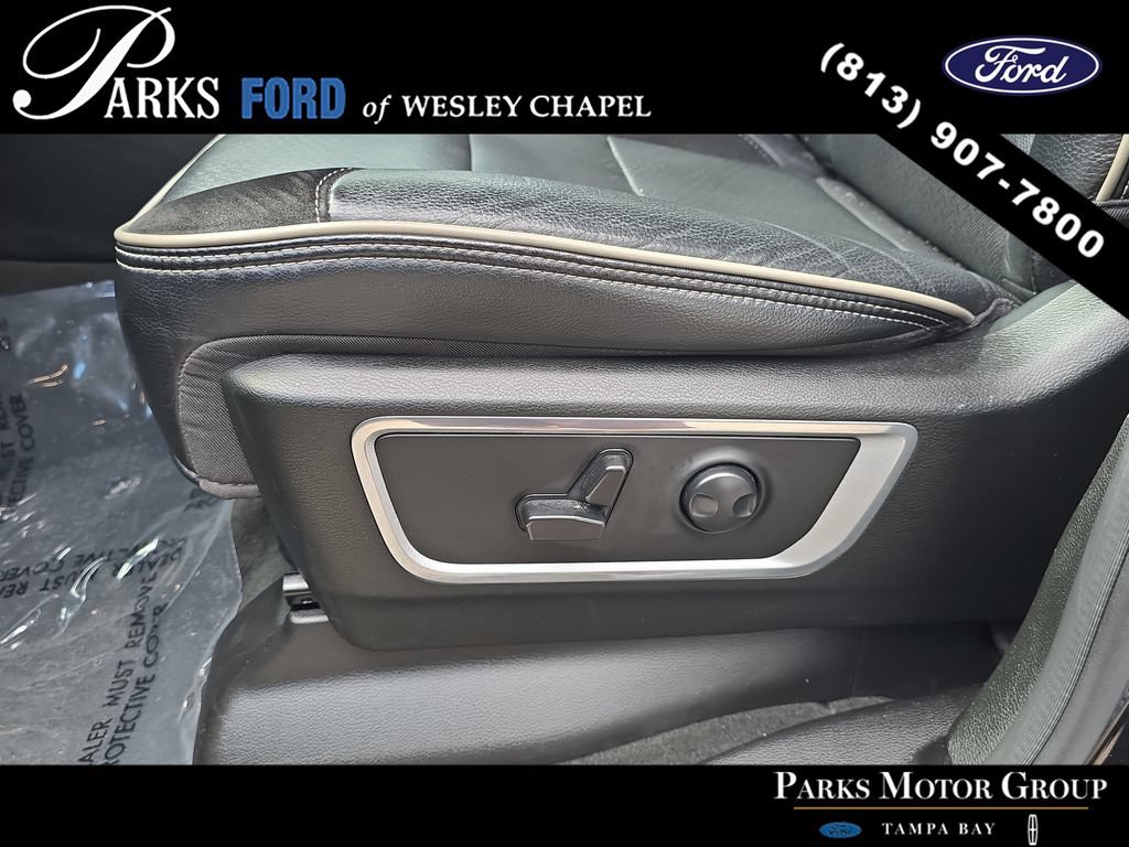 Used 2023 RAM 1500 Laramie AWD/4WD image 19